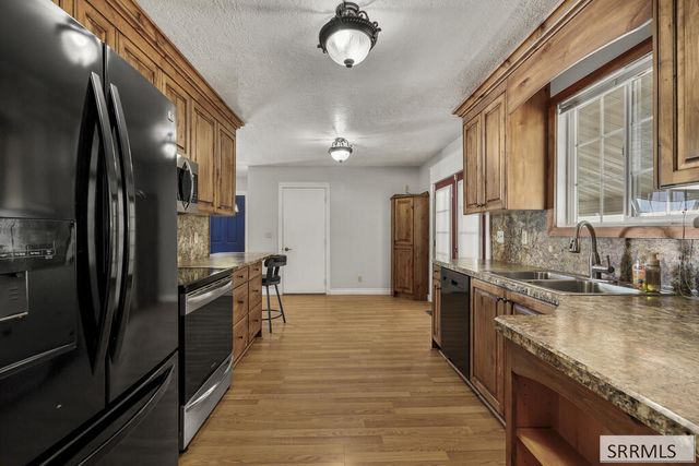 71 N 3rd W, Rexburg, ID 83440