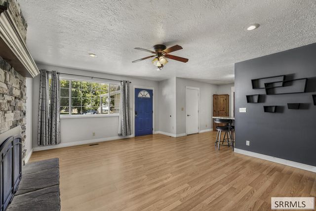 71 N 3rd W, Rexburg, ID 83440