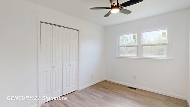 1245 E Outer Drive, Saginaw, MI 48601