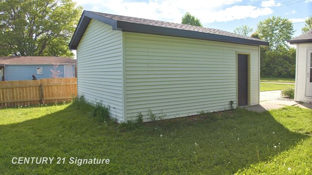 1245 E Outer Drive, Saginaw, MI 48601