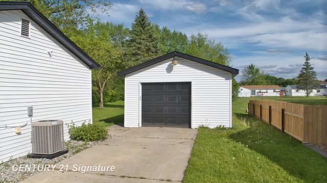1245 E Outer Drive, Saginaw, MI 48601
