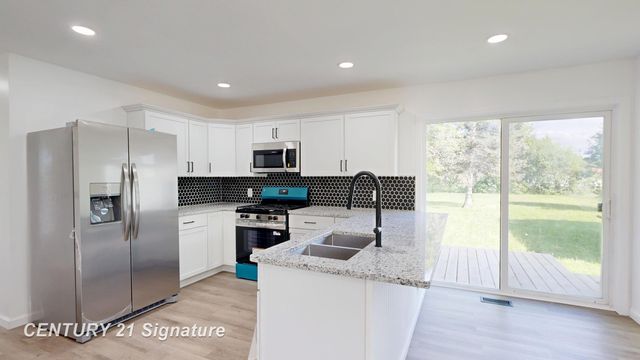 1245 E Outer Drive, Saginaw, MI 48601