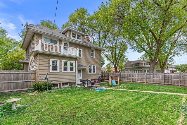 1502 80th STREET, West Allis, WI 53214