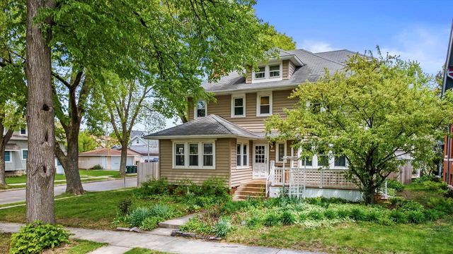 1502 80th STREET, West Allis, WI 53214