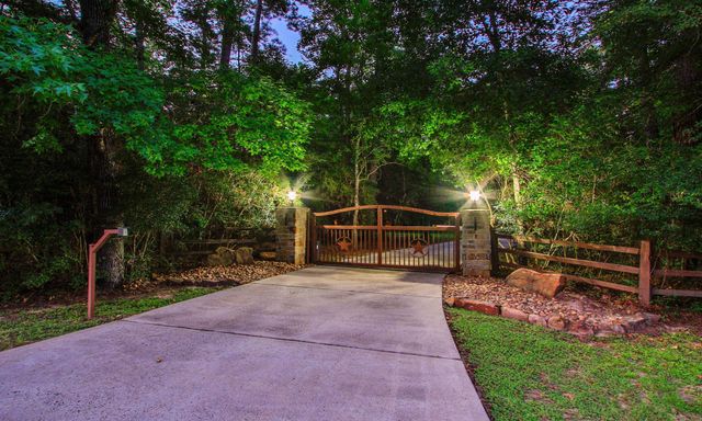 28913 Pleasant Forest, Magnolia, TX 77355