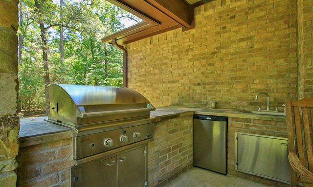 28913 Pleasant Forest, Magnolia, TX 77355