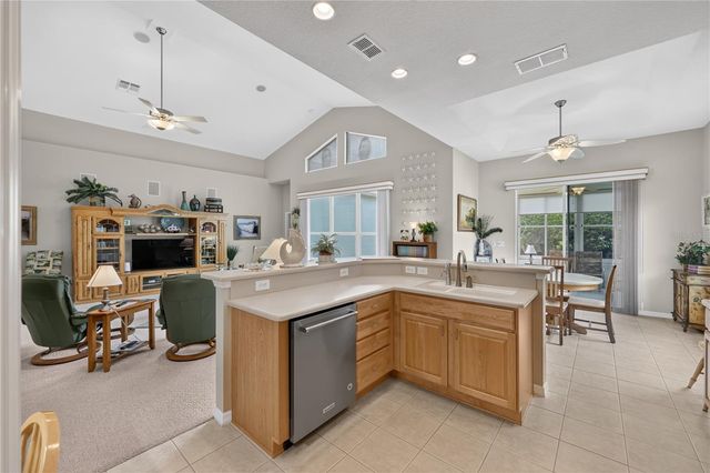 11042 SW 73RD COURT, Ocala, FL 34476