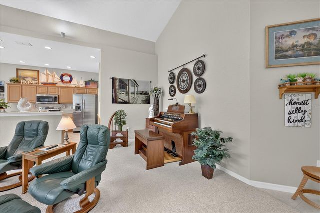 11042 SW 73RD COURT, Ocala, FL 34476