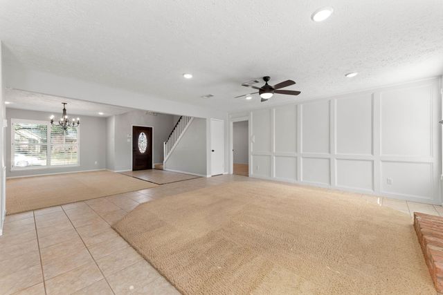 2731 Field Line Drive, Sugar Land, TX 77479