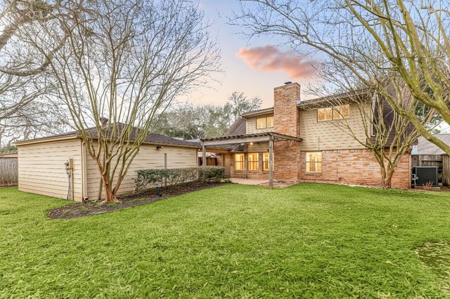 2731 Field Line Drive, Sugar Land, TX 77479