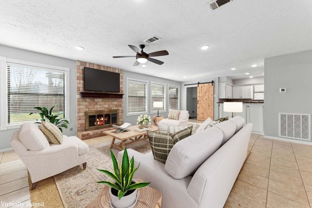 2731 Field Line Drive, Sugar Land, TX 77479