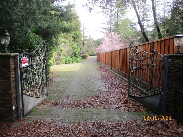 15520 Quito Road, Monte Sereno, CA 95030