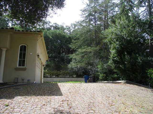 15520 Quito Road, Monte Sereno, CA 95030