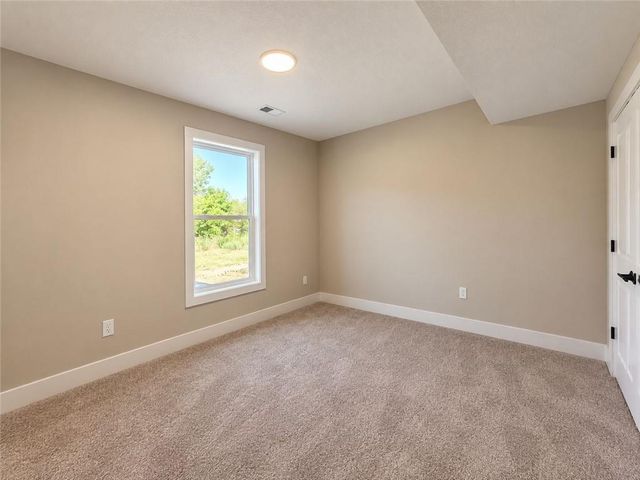 22180 W 116th Terrace, Olathe, KS 66061