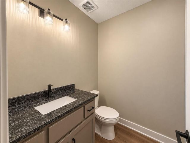 22180 W 116th Terrace, Olathe, KS 66061