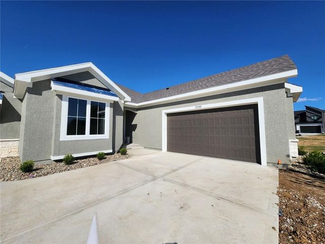 22180 W 116th Terrace, Olathe, KS 66061