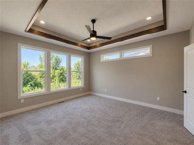 22180 W 116th Terrace, Olathe, KS 66061