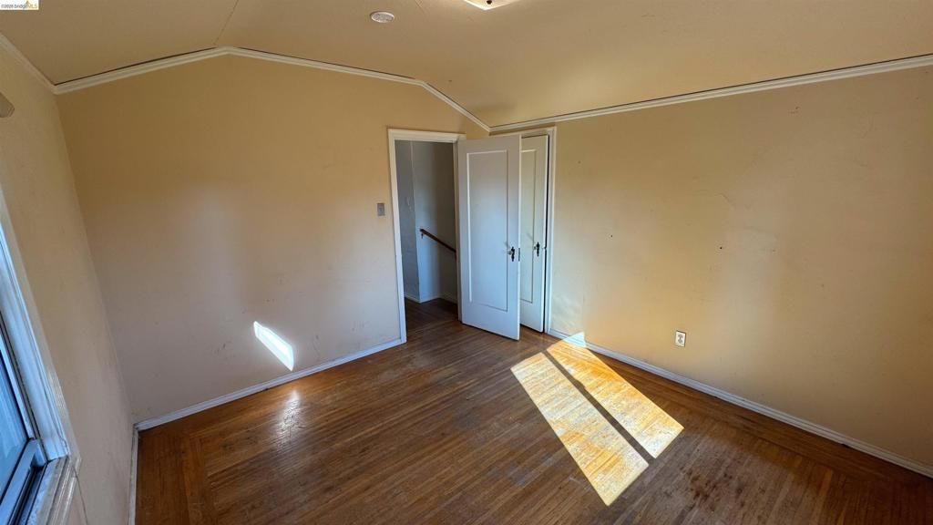 Image 32 of property listing at 1266 Washington Ave, Albany, CA 94706