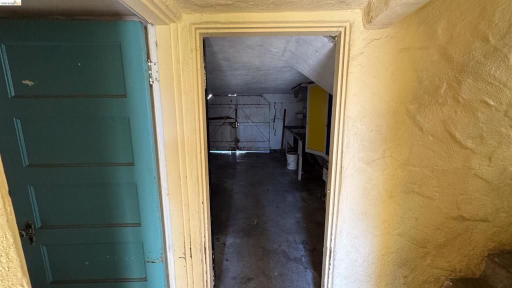 Image 39 of property listing at 1266 Washington Ave, Albany, CA 94706