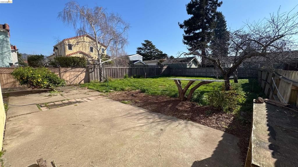 Image 45 of property listing at 1266 Washington Ave, Albany, CA 94706