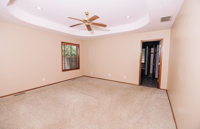 3675 S Lexus Avenue, Springfield, MO 65807