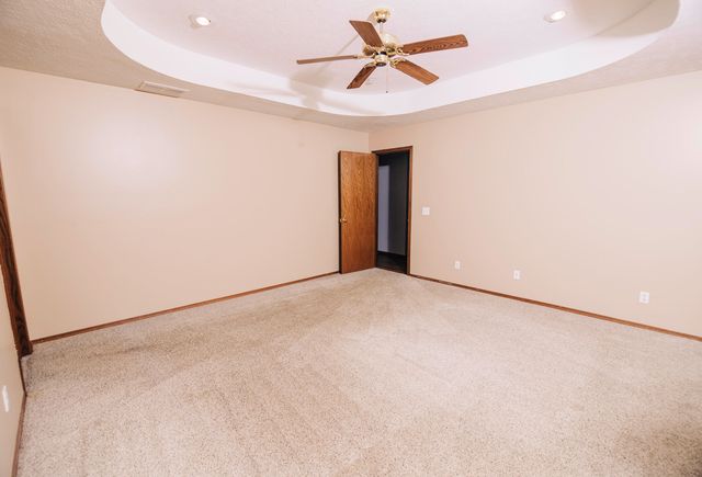 3675 S Lexus Avenue, Springfield, MO 65807
