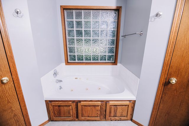 3675 S Lexus Avenue, Springfield, MO 65807