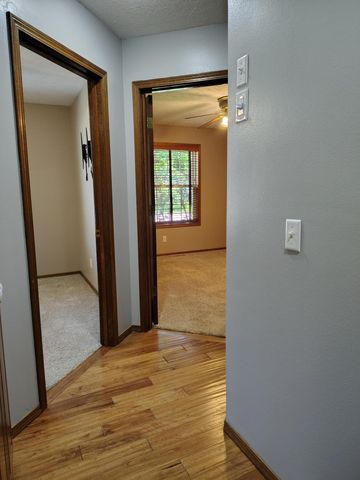 3675 S Lexus Avenue, Springfield, MO 65807