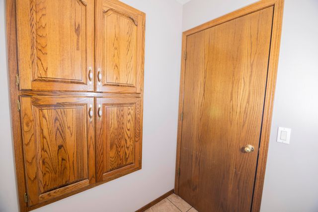3675 S Lexus Avenue, Springfield, MO 65807