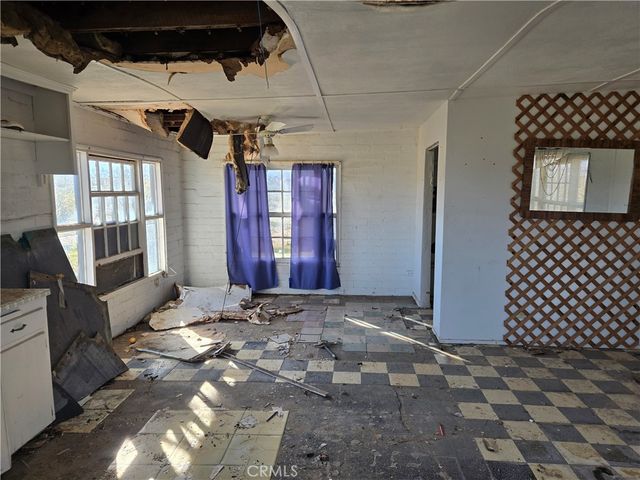 59230 Phillipi Lane, Landers, CA 92285