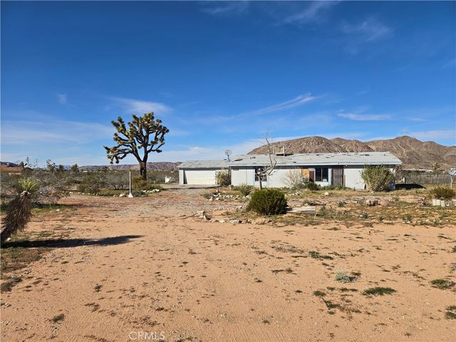 59230 Phillipi Lane, Landers, CA 92285