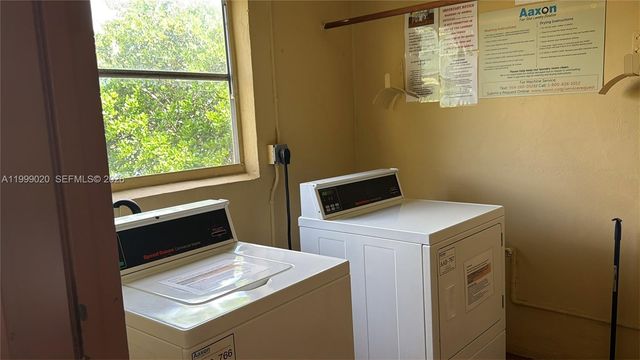 5851 NW 62nd Ave 305, Tamarac, FL 33319