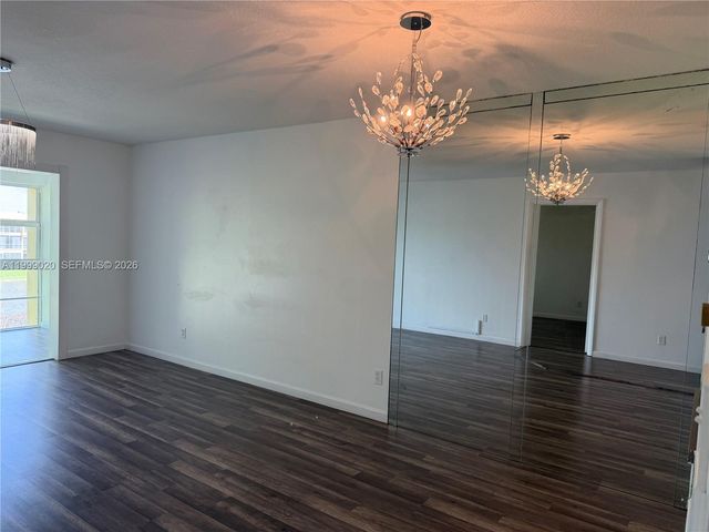 5851 NW 62nd Ave 305, Tamarac, FL 33319