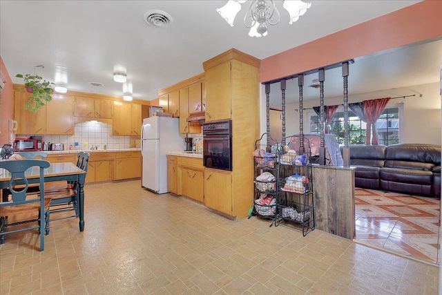 1219 Charlotte Ave, Yuba City, CA 95991