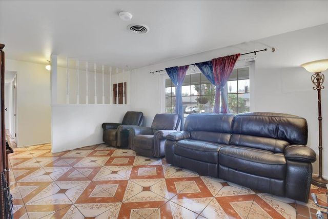 1219 Charlotte Ave, Yuba City, CA 95991