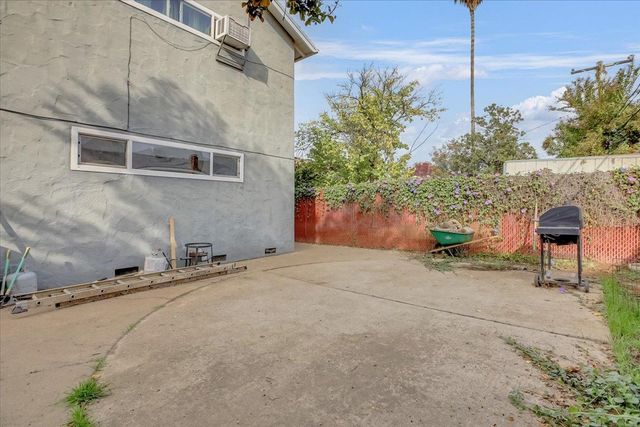 1219 Charlotte Ave, Yuba City, CA 95991