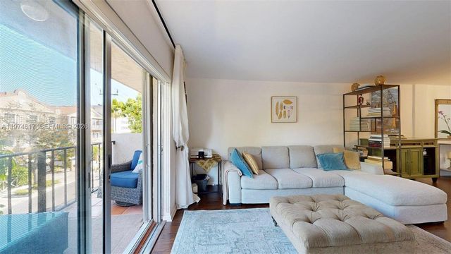 3860 NE 170th St 310, North Miami Beach, FL 33160