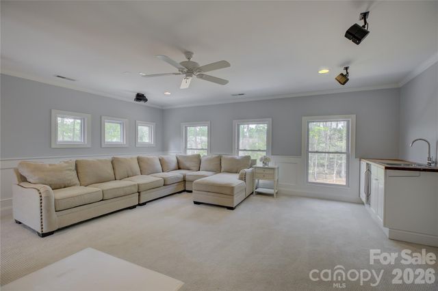 13203 Coyote Creek Court, Charlotte, NC 28278