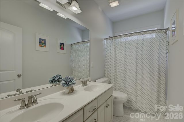 13203 Coyote Creek Court, Charlotte, NC 28278