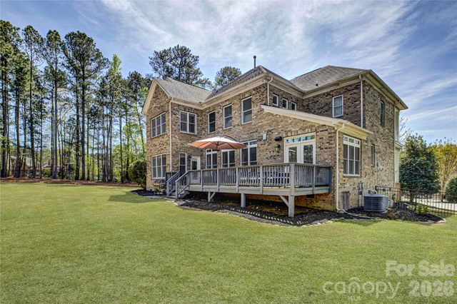 13203 Coyote Creek Court, Charlotte, NC 28278