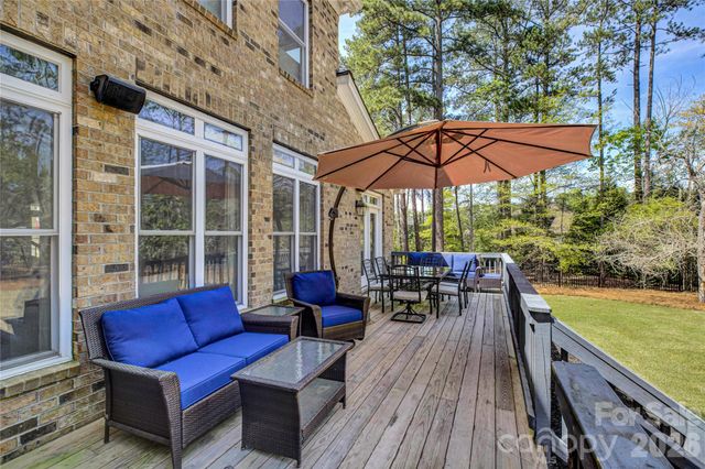 13203 Coyote Creek Court, Charlotte, NC 28278