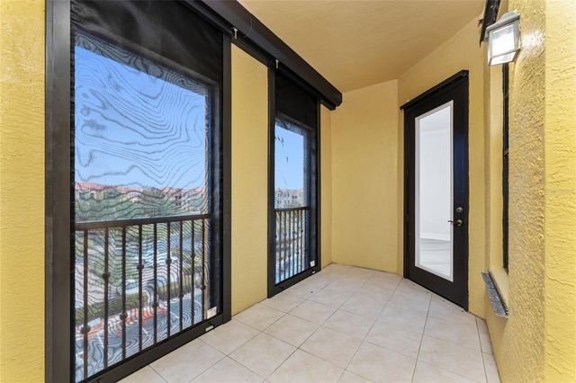 97 VIVANTE 9748, Punta Gorda, FL 33950
