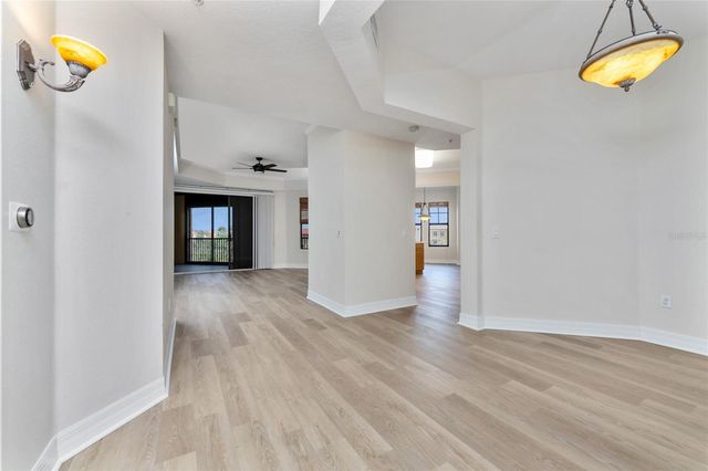97 VIVANTE 9748, Punta Gorda, FL 33950