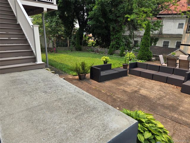 22 Oneida Avenue, Mount Vernon, NY 10553