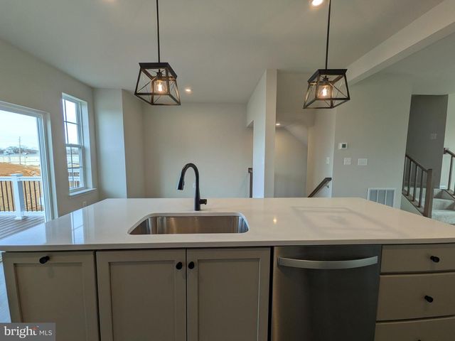 226 MONTEITH DR, Winchester, VA 22601