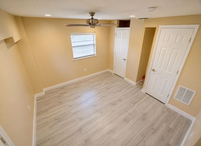 1316 DATE PALM Drive Rear, Lantana, FL 33462