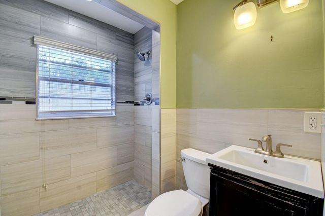1316 DATE PALM Drive Rear, Lantana, FL 33462