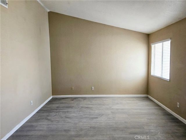 1840 E Avenue J2, Lancaster, CA 93535