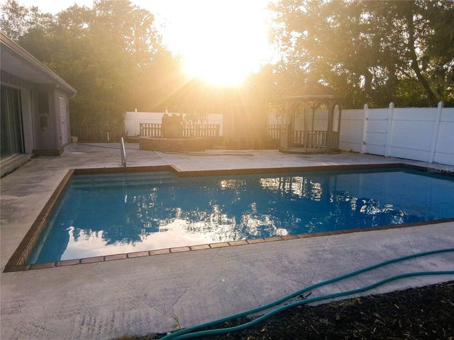 3033 DAWSON STREET, Sarasota, FL 34239