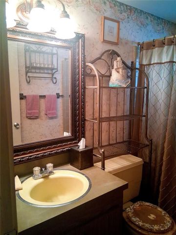 3033 DAWSON STREET, Sarasota, FL 34239